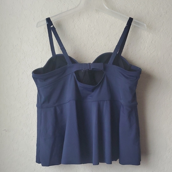 Torrid sz 3 Navy Blue Peplum Underwire Swim Top - Picture 3 of 6